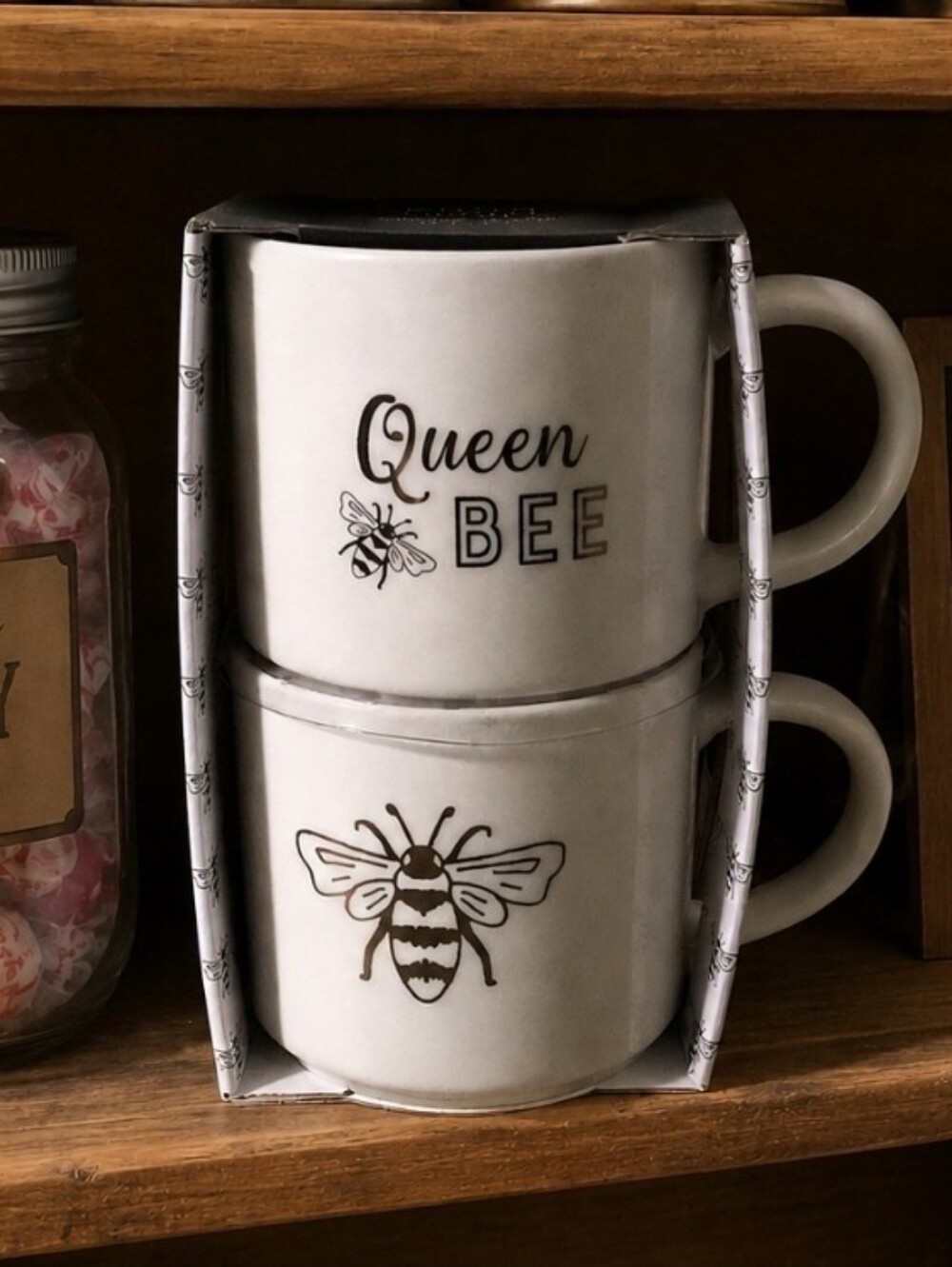 Pair of Queen Bee Coffee Mugs Golden Bees ELUM Brand White and Gold Brand NEW